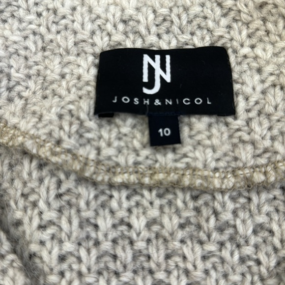 Josh & Nicol 100% Wool Oatmeal V-Neck Cardigan Women’s Size Small - Medium - Picture 8 of 11